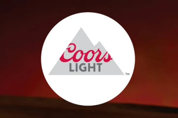 Texas Roadhouse Coors Light: Price, Calories & Nutrition