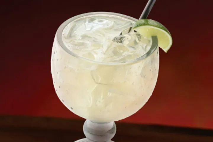 Texas Roadhouse Happy Hour: Times & Drink Deals
